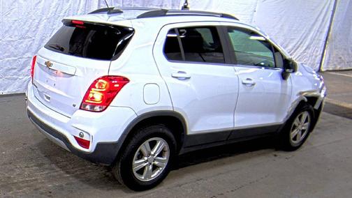 Summit White 2019 Chevrolet Trax LT