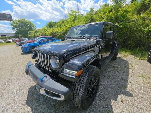 Black Clearcoat 2023 Jeep Wrangler 4xe Sahara