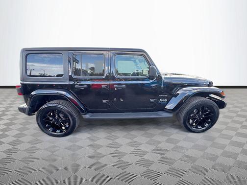 Black Clearcoat 2022 Jeep Wrangler Unlimited 4xe Sahara