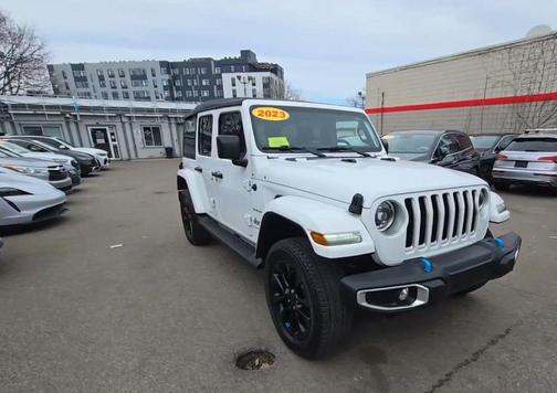 Bright White Clearcoat 2023 Jeep Wrangler 4xe Sahara