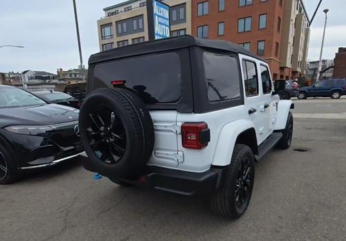 Bright White Clearcoat 2023 Jeep Wrangler 4xe Sahara