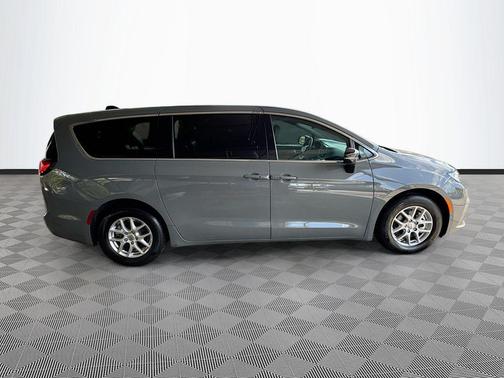 Gray Clearcoat 2025 Chrysler Pacifica L