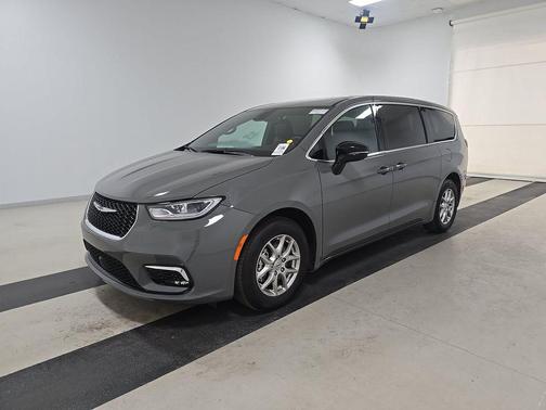 Gray Clearcoat 2025 Chrysler Pacifica L