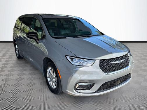 Gray Clearcoat 2025 Chrysler Pacifica L