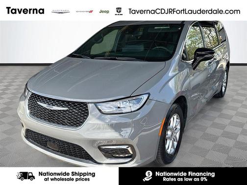 Gray Clearcoat 2025 Chrysler Pacifica L