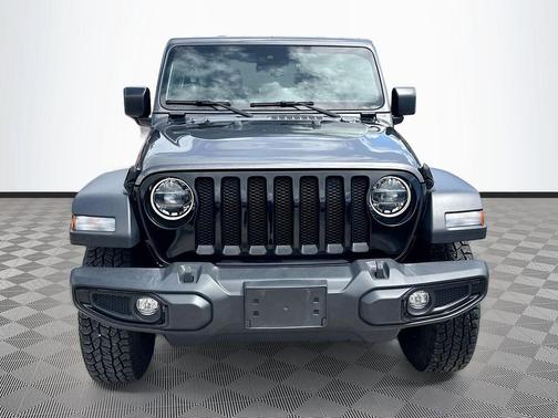 Granite Crystal Metallic Clearcoat 2022 Jeep Wrangler Willys