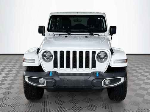 Bright White Clearcoat 2022 Jeep Wrangler Unlimited 4xe Sahara