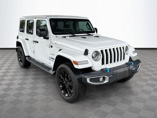 Bright White Clearcoat 2022 Jeep Wrangler Unlimited 4xe Sahara