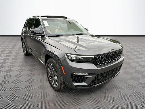 Baltic Gray Metallic Clearcoat 2025 Jeep Grand Cherokee Summit