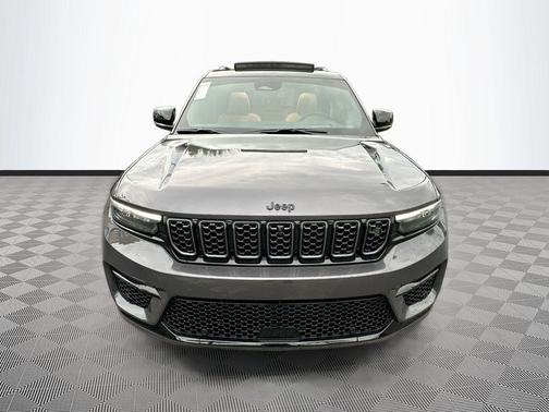 Baltic Gray Metallic Clearcoat 2025 Jeep Grand Cherokee Summit