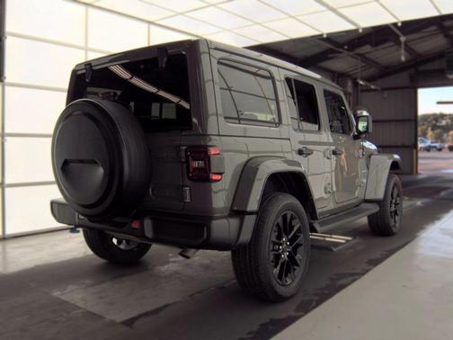 Sting-Gray Clearcoat 2022 Jeep Wrangler Unlimited 4xe Sahara