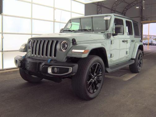 Earl Clearcoat 2023 Jeep Wrangler 4xe Sahara