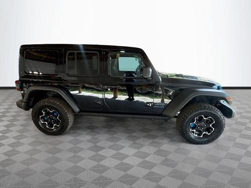 Black Clearcoat 2023 Jeep Wrangler 4xe Rubicon
