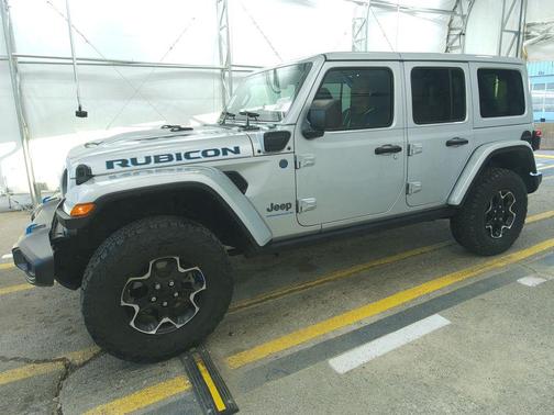 Silver Zynith Clearcoat 2023 Jeep Wrangler 4xe Rubicon