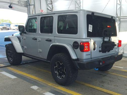 Silver Zynith Clearcoat 2023 Jeep Wrangler 4xe Rubicon