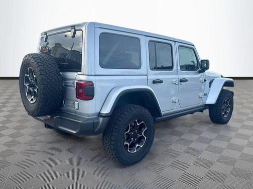 Silver Zynith Clearcoat 2023 Jeep Wrangler 4xe Rubicon