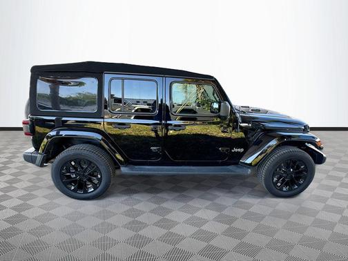 Black Clearcoat 2021 Jeep Wrangler Unlimited 4xe Sahara