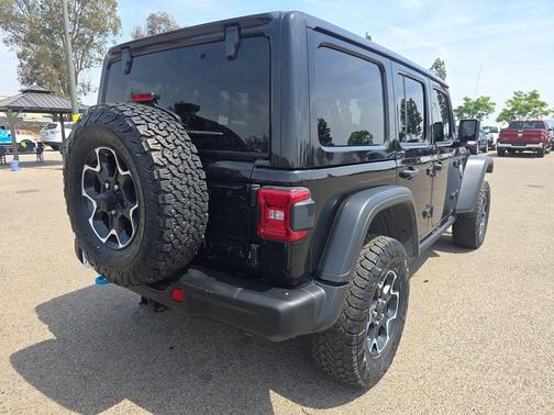Black Clearcoat 2023 Jeep Wrangler 4xe Rubicon