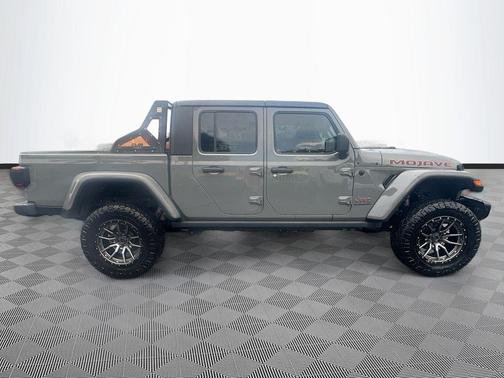 Sting-Gray Clearcoat 2021 Jeep Gladiator Mojave 4x4