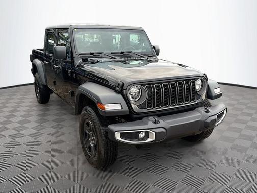 Black Clearcoat 2026 Jeep Gladiator Sport