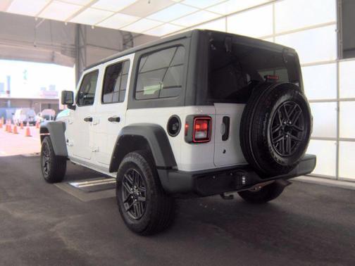 Bright White Clearcoat 2024 Jeep Wrangler Sport