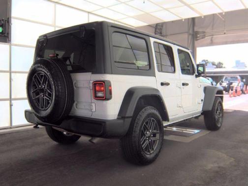 Bright White Clearcoat 2024 Jeep Wrangler Sport