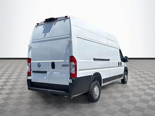 Bright White Clearcoat 2026 RAM ProMaster 3500 High Roof