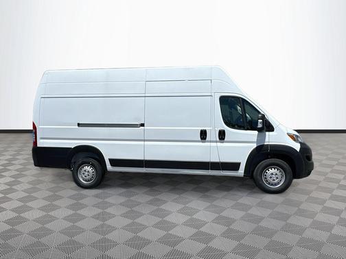 Bright White Clearcoat 2026 RAM ProMaster 3500 High Roof