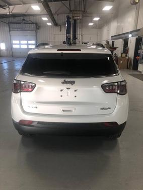2023 Jeep Compass Latitude Lux