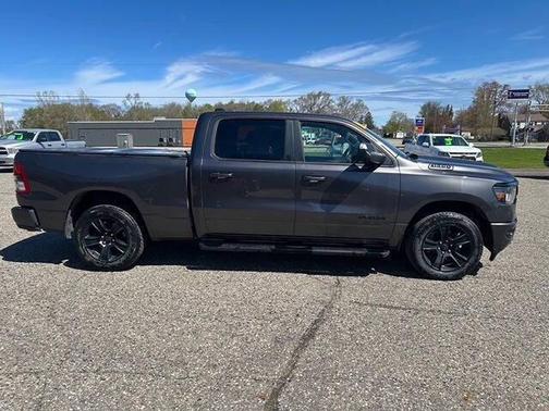Diamond Black Crystal Pearl 2020 RAM 1500 Big Horn/Lone Star