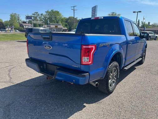 Blue 2016 Ford F-150 XLT