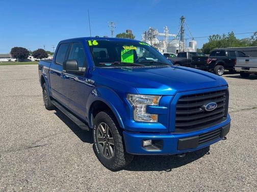 Blue 2016 Ford F-150 XLT