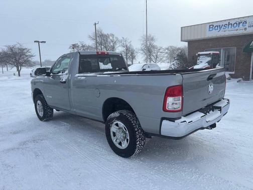 2020 RAM 2500 Tradesman Regular Cab 4X4 8' Box