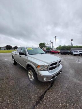 2017 RAM 1500 SLT