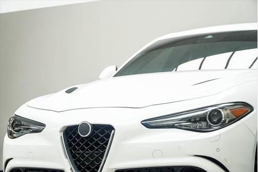 2018 Alfa Romeo Giulia Quadrifoglio