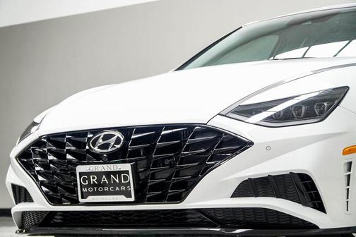 2023 Hyundai SONATA Limited