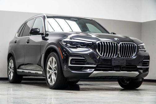 Dark Graphite Metallic 2023 BMW X5 xDrive40i