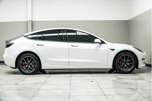 2023 Tesla Model 3 Standard Range