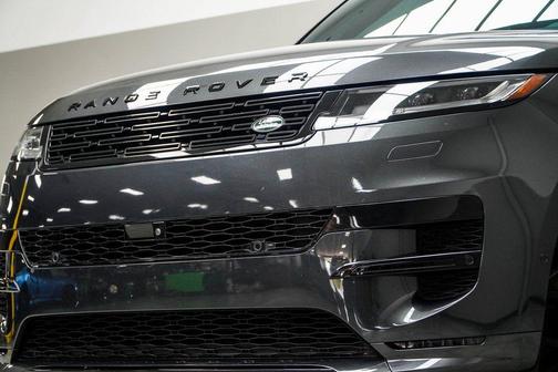 2024 Land Rover Range Rover Sport SE
