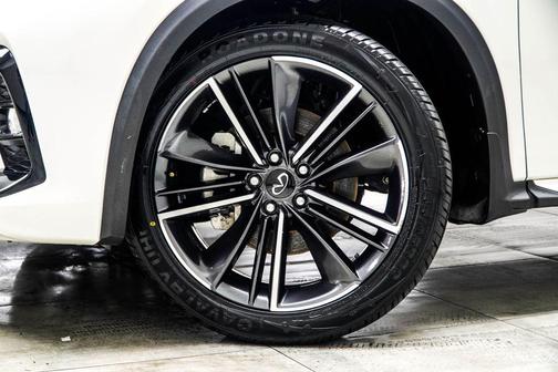 2023 INFINITI QX55 LUXE