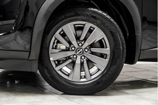 2024 Nissan Pathfinder S FWD