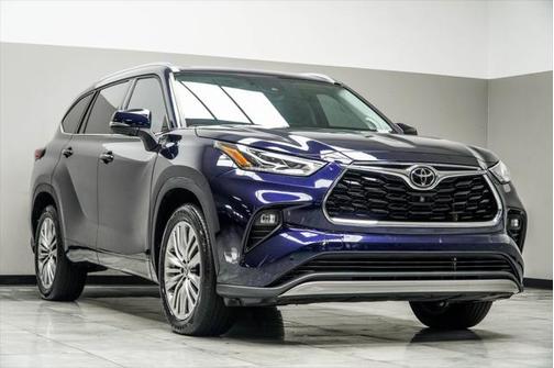2022 Toyota Highlander Platinum