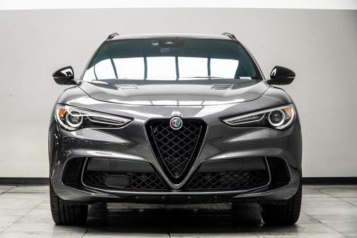 2022 Alfa Romeo Stelvio Quadrifoglio