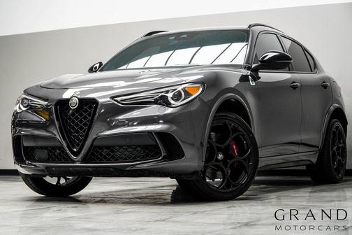 2022 Alfa Romeo Stelvio Quadrifoglio