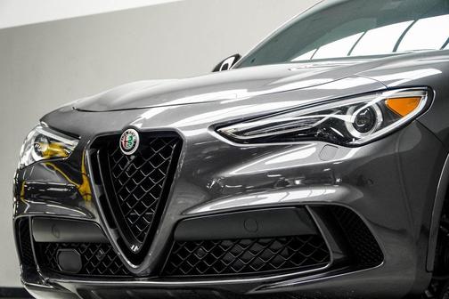 2022 Alfa Romeo Stelvio Quadrifoglio