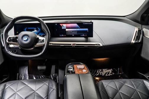 2023 BMW iX M60