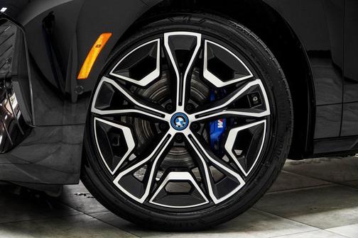 2023 BMW iX M60