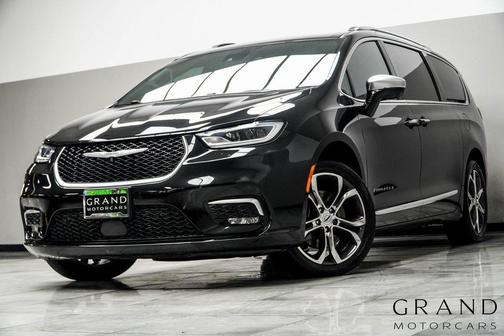2022 Chrysler Pacifica L