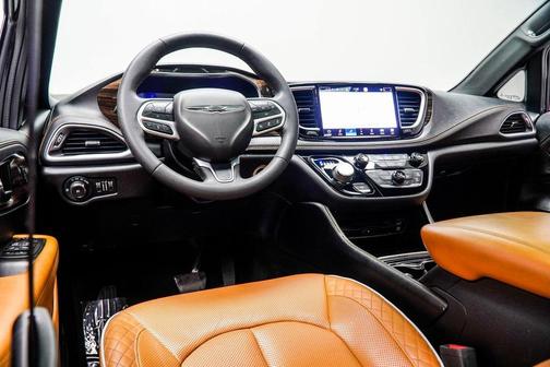 2022 Chrysler Pacifica L