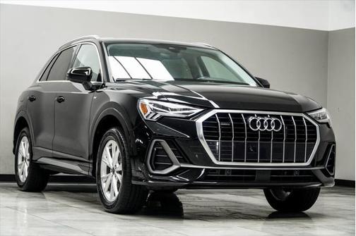 2023 Audi Q3 S line Premium